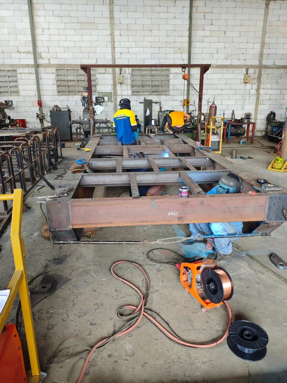 Fabrikasi Frame dan Bracket Industri